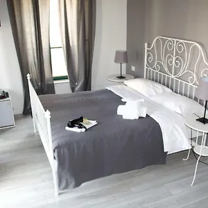 https://del-toscano-home.catania-hotels.net